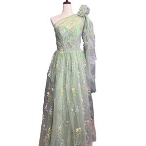 Adorable One-Shoulder Sage Green Floral Tulle Corset Formal Dress Size Medium